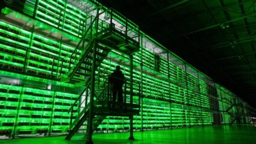 Mineradores chineses de bitcoin se preparam para impacto de incerteza regulatória e já começam a desligar suas máquinas